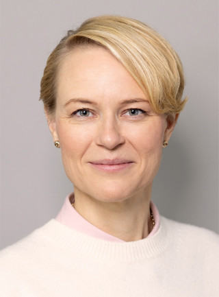 Satu Saksman – IR